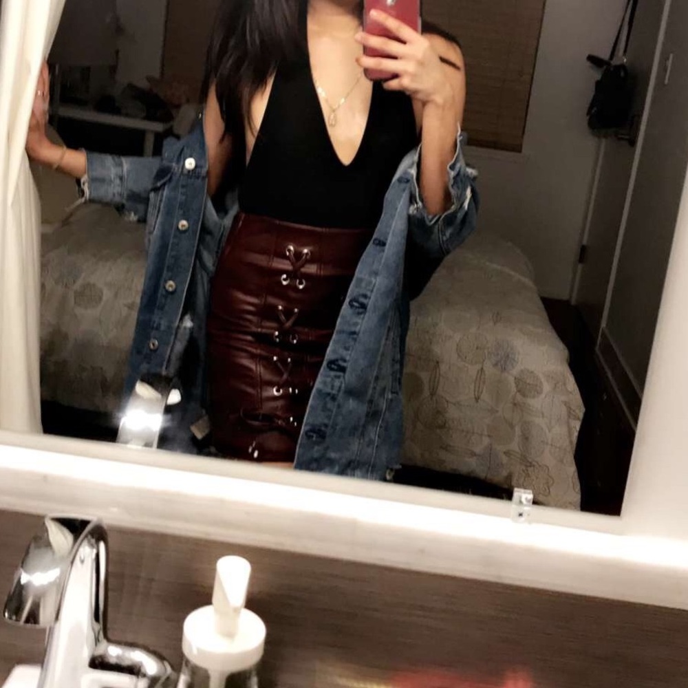 Burgundy leather skirt ! Small - Picture 1 of 3